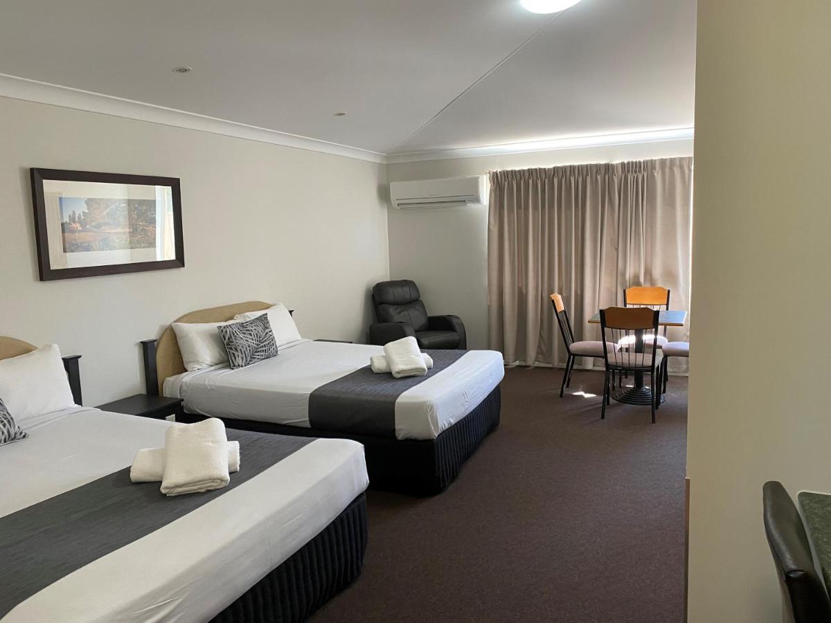 Emerald Explorers Inn Eksteriør bilde